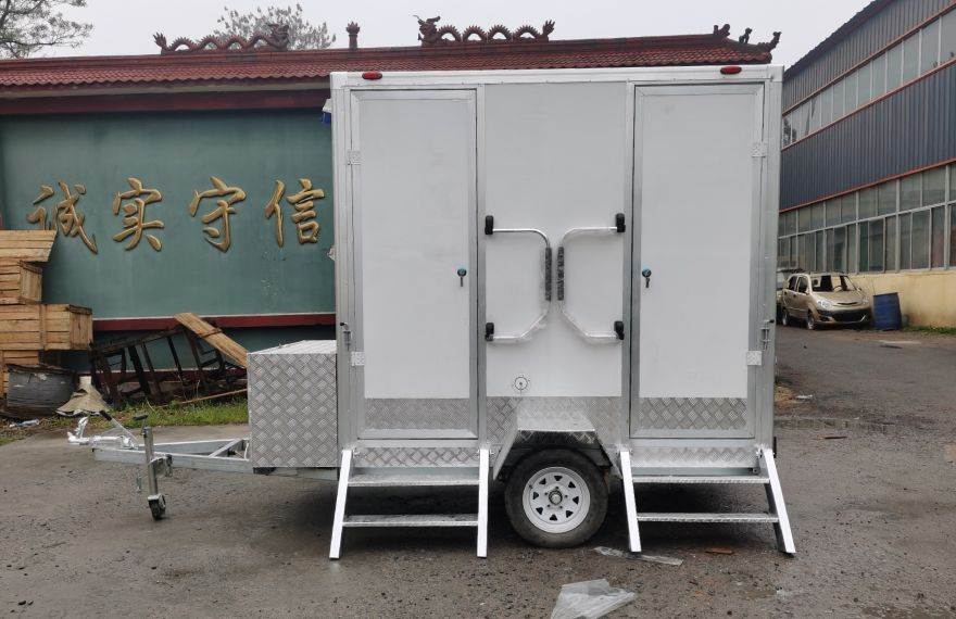 Portable-Toilet-Trailer-for-Sale